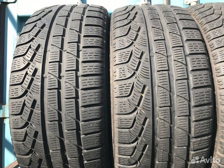 Pirelli Winter Sottozero 240 Serie II 235/45 R18 98V
