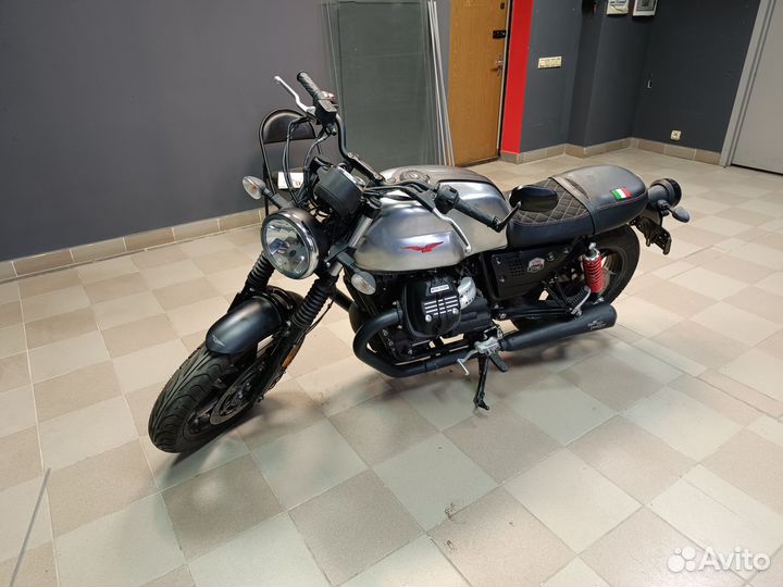 Moto guzzi v7 III stone S