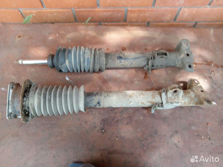 Передние стойки на мерседес 124