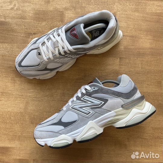 New Balance 9060 (9 US)