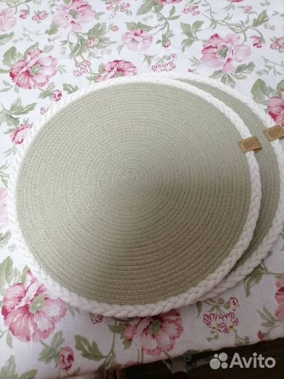 Салфетки для сервировки ручной работы