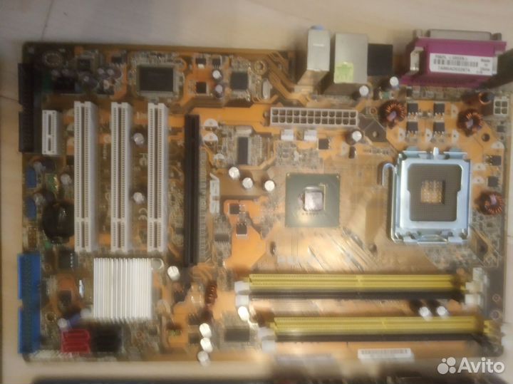 Материнская платы