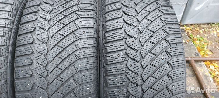 Gislaved Nord Frost 200 SUV 255/55 R19 111T