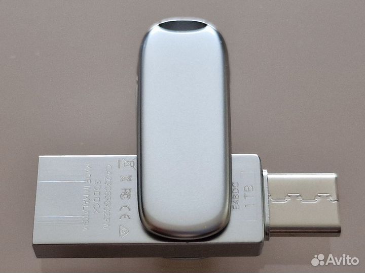 Флешка SanDisk Ultra Dual Drive Luxe 1 Тб 1000 Гб