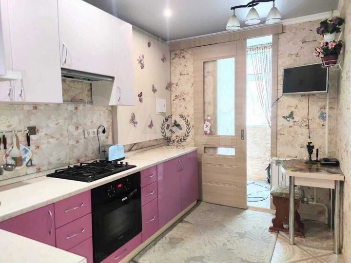 2-к. квартира, 50 м², 1/9 эт.