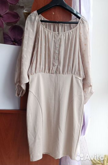 Бежевое платье милое