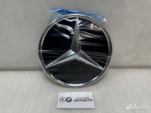 Эмблема решётки радиатора Mercedes A0008800300