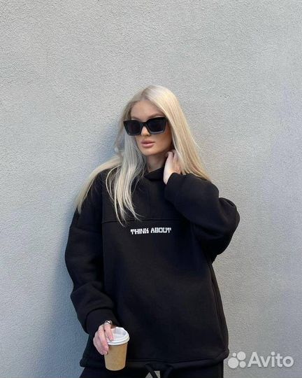 Костюм женский новый