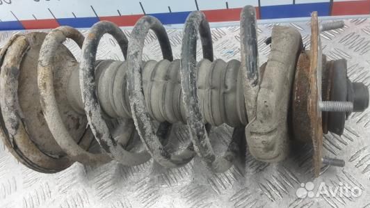 Стойка передняя левая volvo S60 1 (KSE18K501)