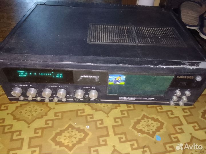 Видеомагнитофон и магнитофон -приставка