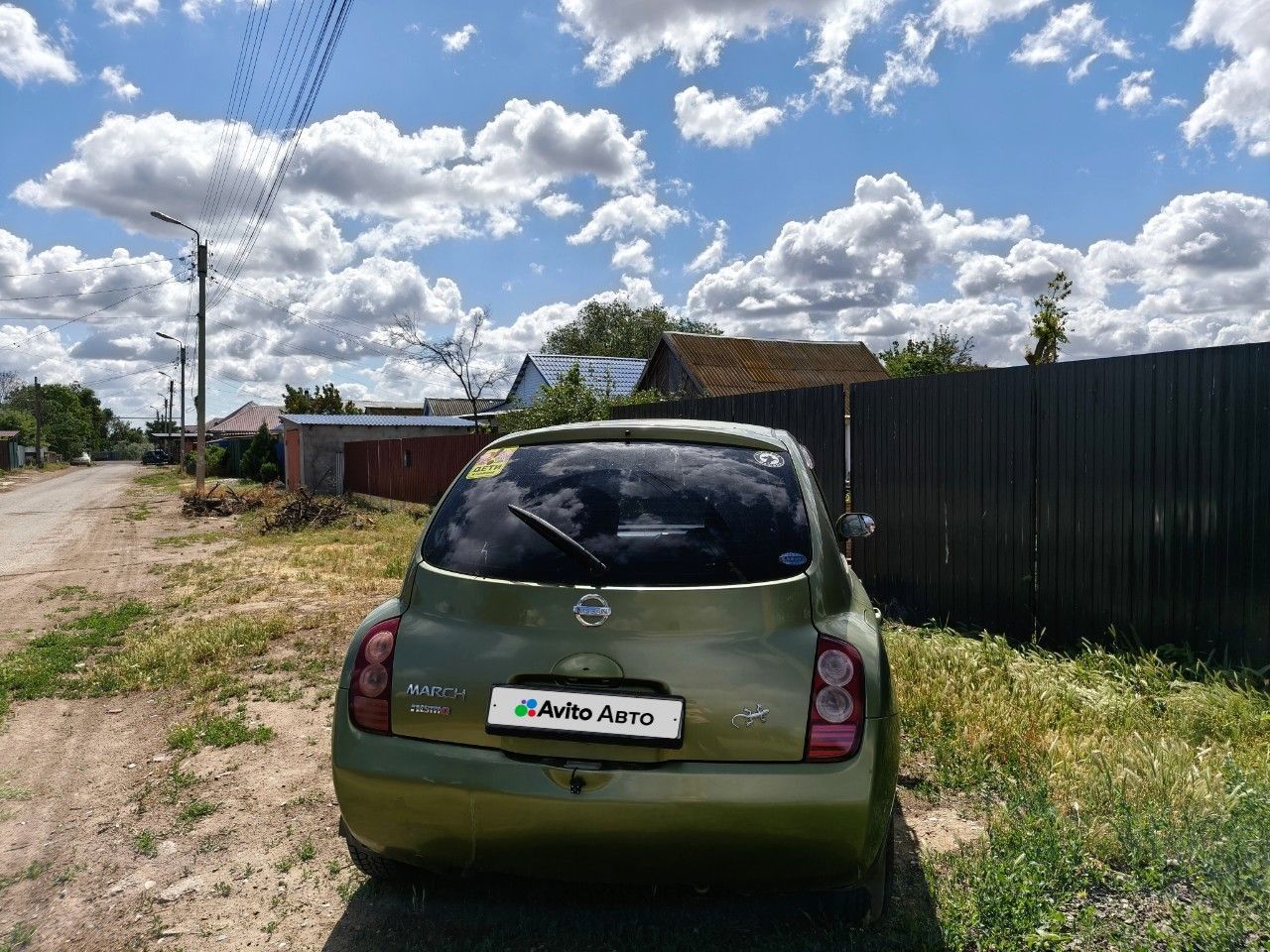 Nissan March