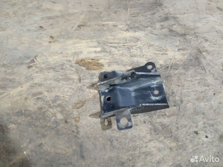 Кронштейн опоры двигателя Kia Rio 4 2018