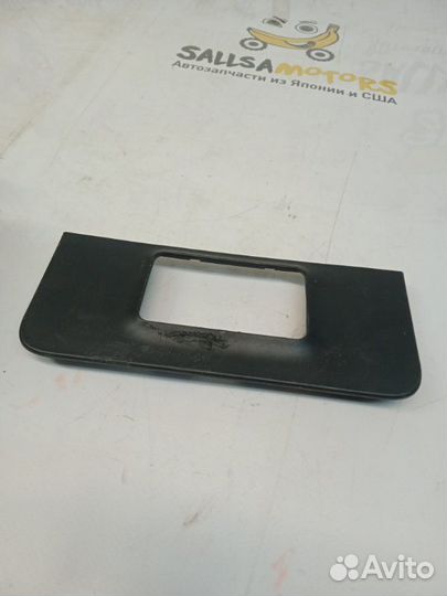Накладка замка багажника задняя Porsche Cayenne