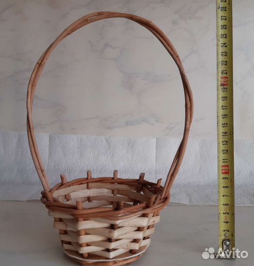 Корзина плетенная