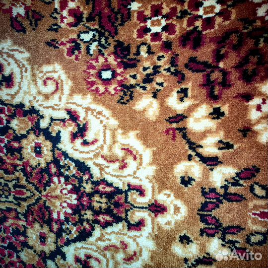 Ковер шерстяной