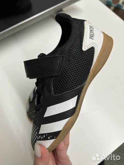 Футзалки adidas predator