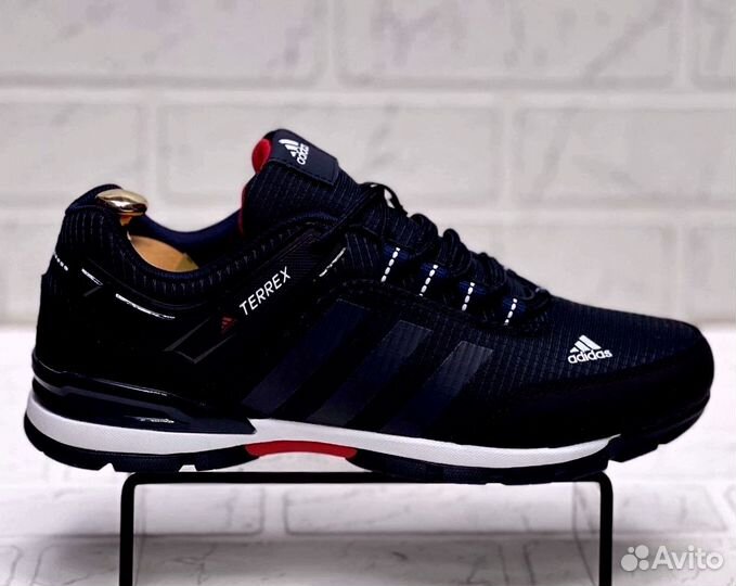 Кроссовки Adidas Terrex осенние