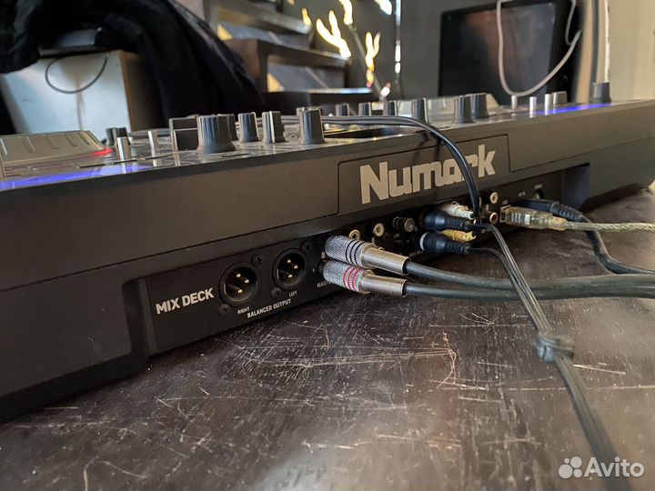 Dj контроллер numark mixdeck
