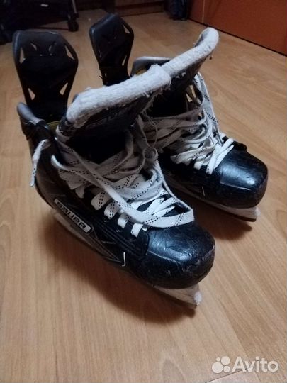 Хоккейные коньки bauer