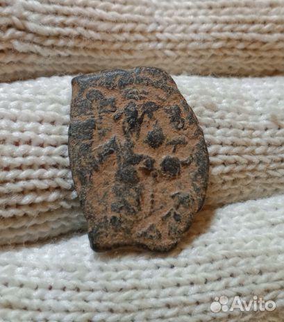 Античная монетка