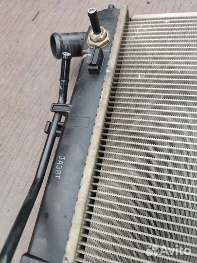Радиатор охлаждения Kia ceed 2