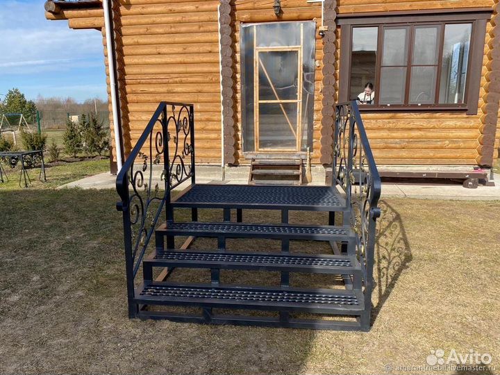 Лестница металлическая