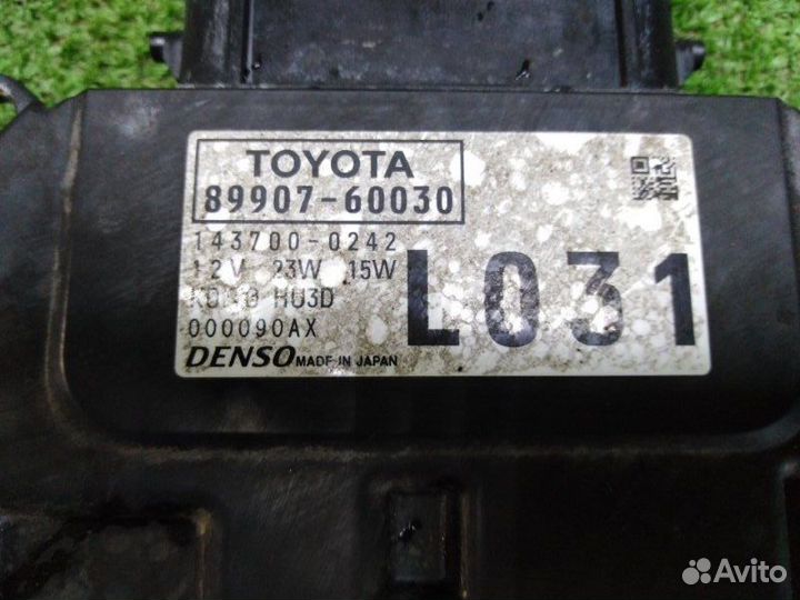 Блок управления LED фарой Toyota Land Cruiser