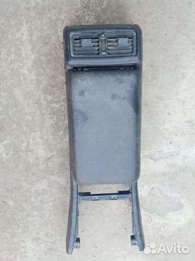Подлокотник mercedes E240W210