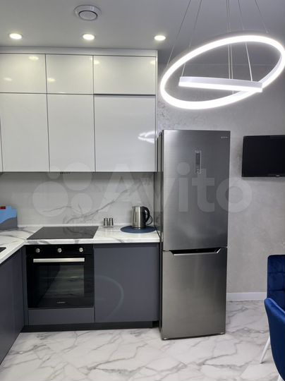 2-к. квартира, 42,5 м², 8/16 эт.