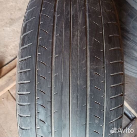 Yokohama A349 215/60 R17