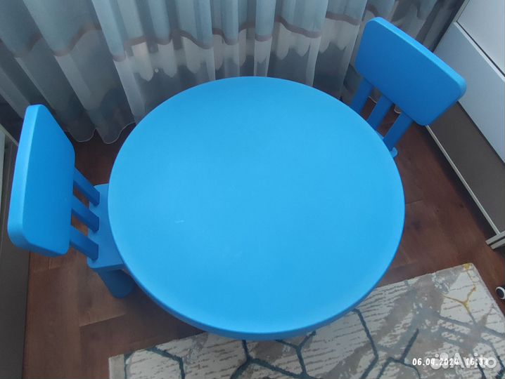 Детский стол и стул IKEA