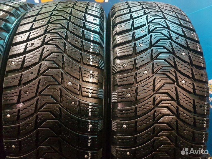 Michelin X-Ice North 3 215/60 R16