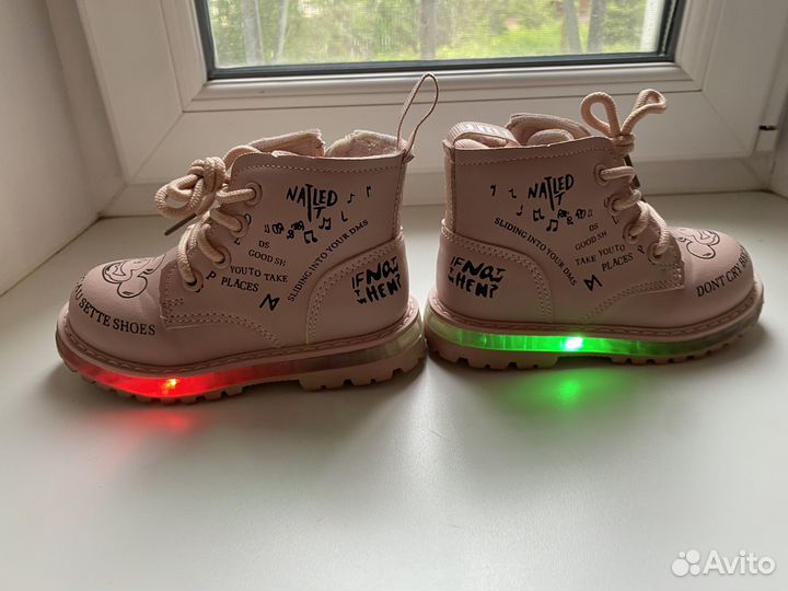 Ботинки для девочки 25