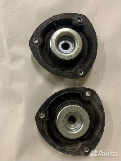 Опора переднего амортизатора Шкода Октавия А7