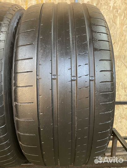 Yokohama Advan Sport V107 285/40 R22 110Y