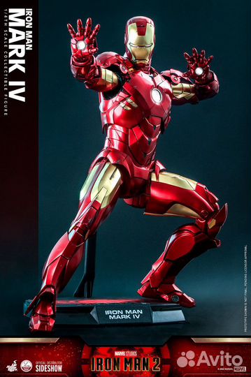 Iron Man Mark IV With Suit-Up Gantry
