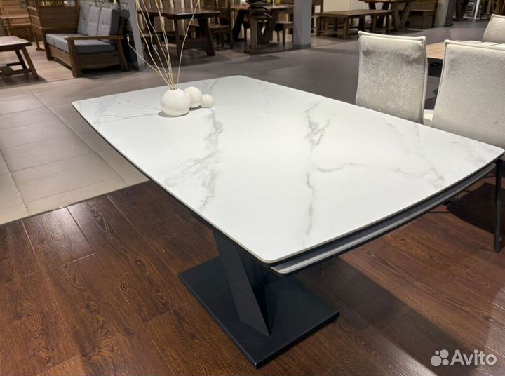 Стол повашимразмерам SVR-28005