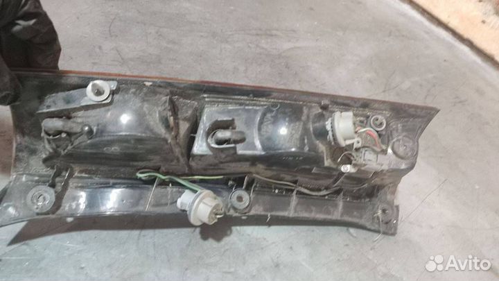 Фонарь задний правый Honda CR-V (1995 - 1999)