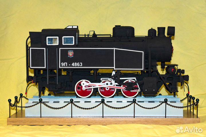Продам модель паровоза 9П