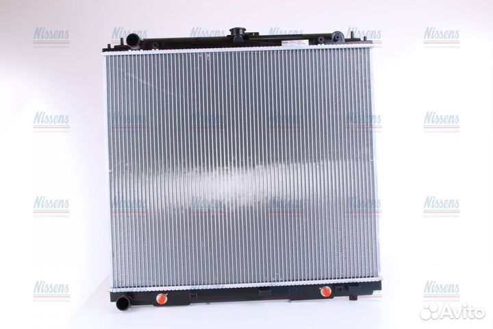 Радиатор двигателя nissan pathfinder 2.5 D 05