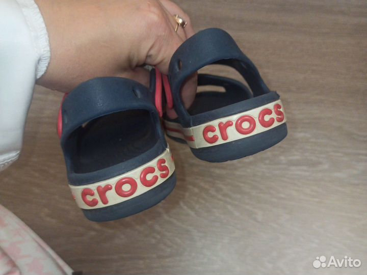 Сандалии crocs c12