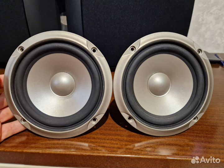 Динамики Сч-Нч JBL Studio L Series