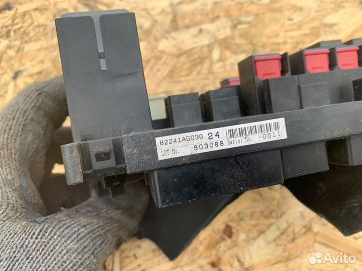 Блок предохранителей Subaru Legacy BP5 EJ20X 2005