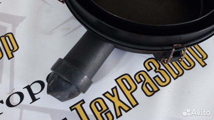 Крышка корпуса воздушного фильтра Hitachi ZX200