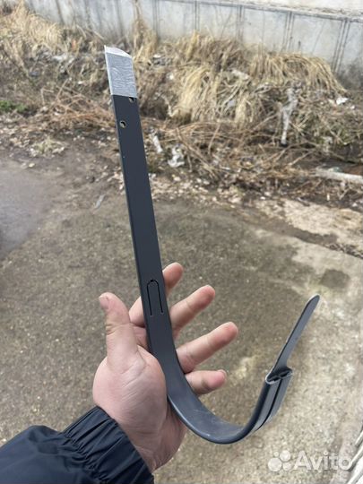 Крюк длинный желоба пвх Grand line