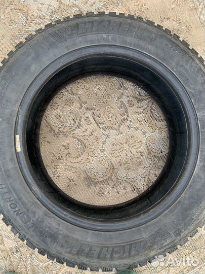 Michelin X-Ice North 215/60 R17