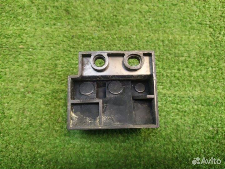 Клемма Mercedes Clk Coupe C208 M111.944 200