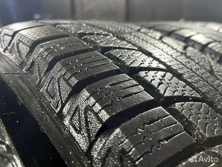 Triangle TR777 215/60 R17 96H