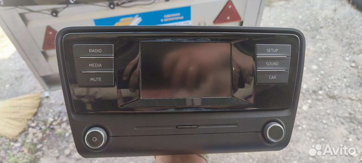 Магнитола для шкода Октавия а7(штатная)