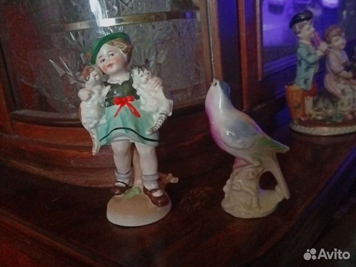 Фарфоровые статуэтки